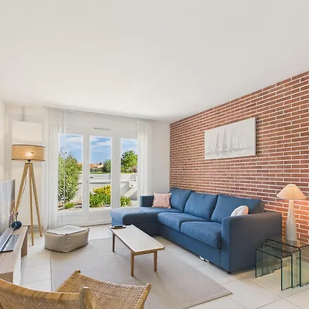 Piscine, Jardin Et Barbecue, Maison Pour 8 Les Sables-dʼOlonne